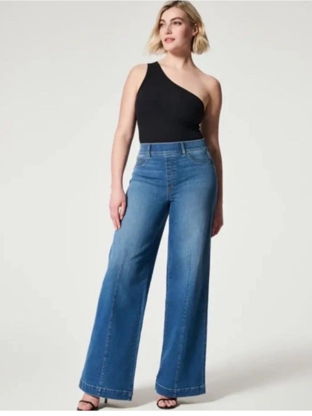 SPANX Light Blue Wide-Leg Flare Jeans Size Small Petite
